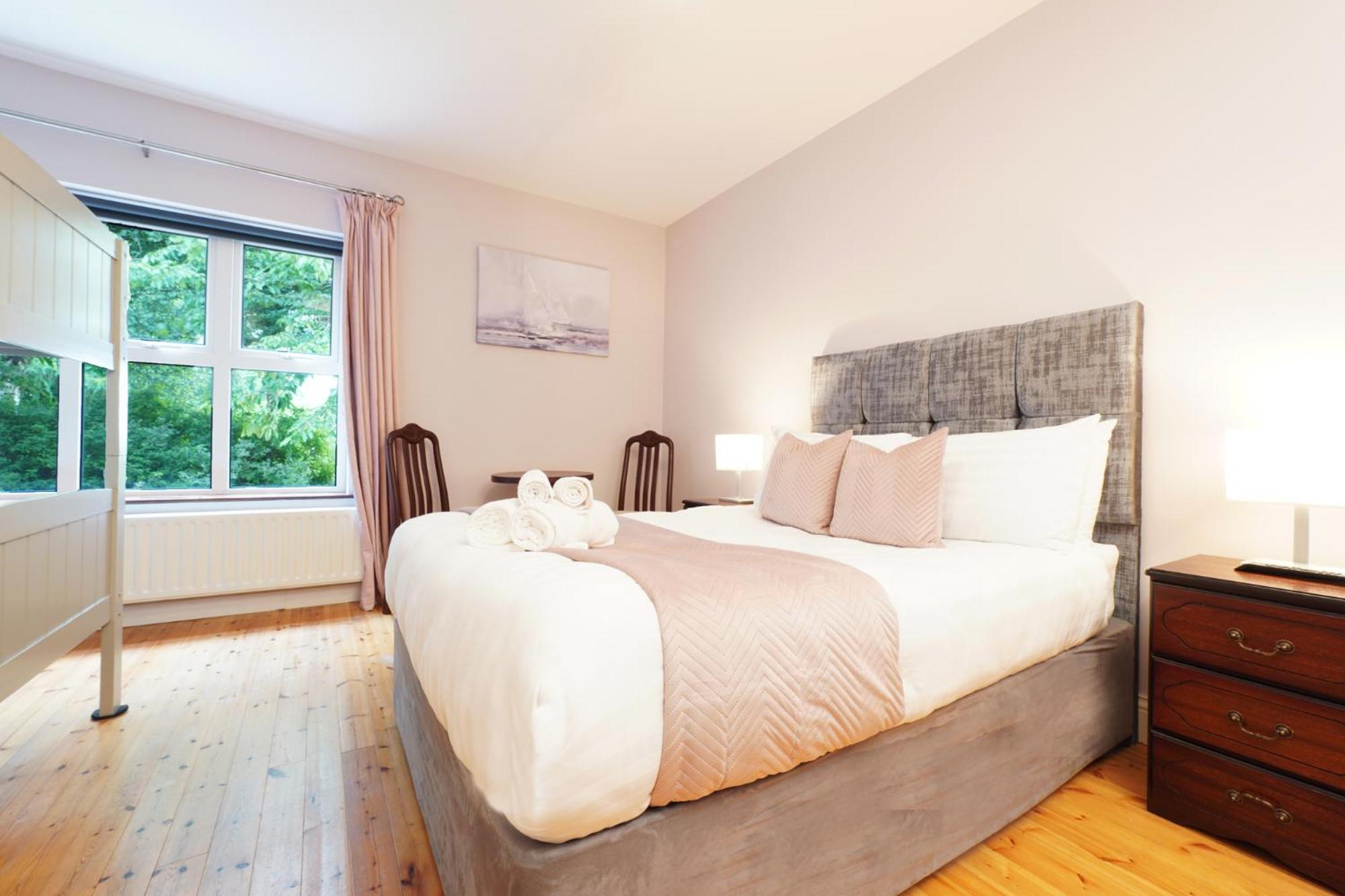 Ashville Guesthouse Westport Bagian luar foto