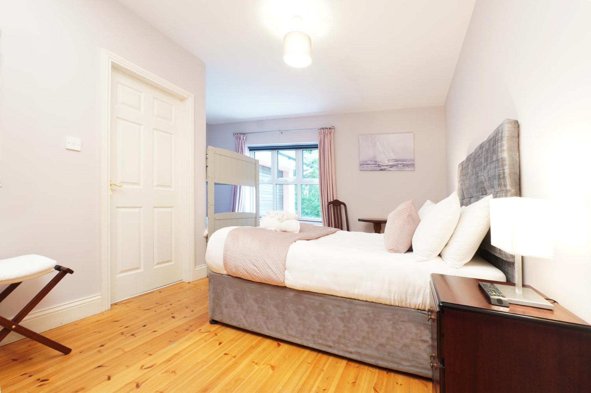 Ashville Guesthouse Westport Bagian luar foto